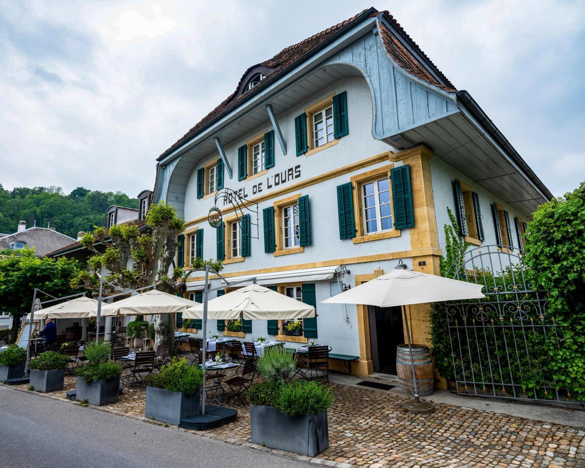 Romantik Hotel De L'Ours Sugiez Exterior photo